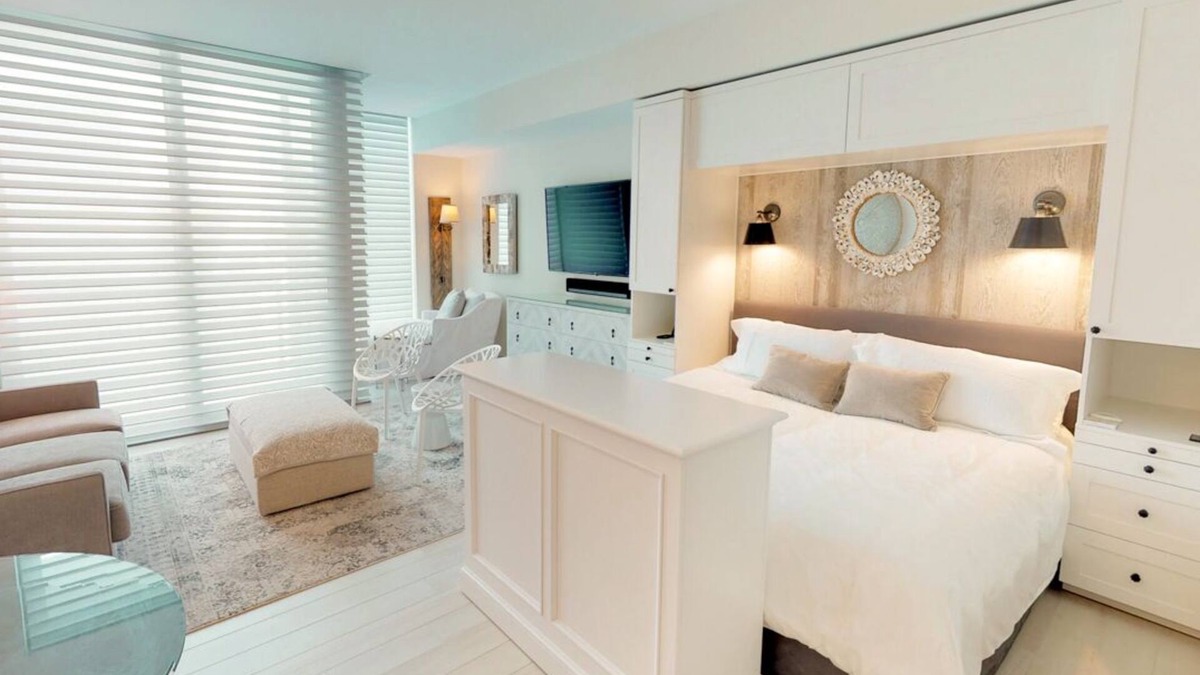 Seven Mile Beach Apartment | Seafire Residence N503