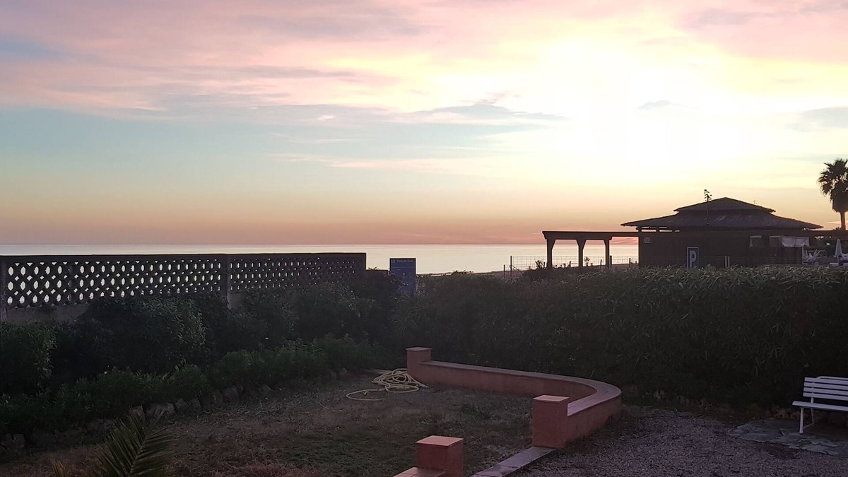 Gava Apartment | Seafront 20 min from Barcelona