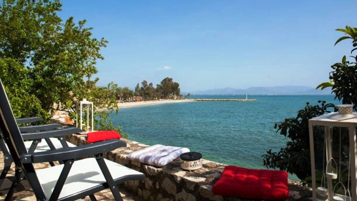Kiveri Apartment | Seafront apartment ΙΙ in Kiveri, near Nafplion.