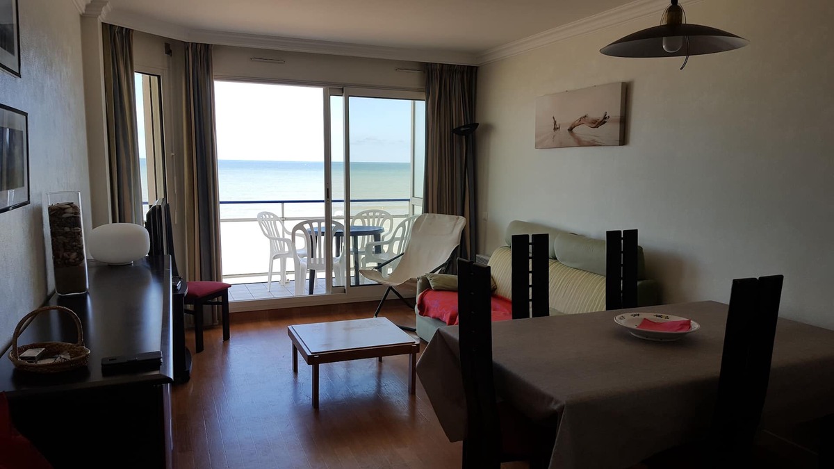 Bray-Dunes Apartment | Seafront apartment with breathtaking view
