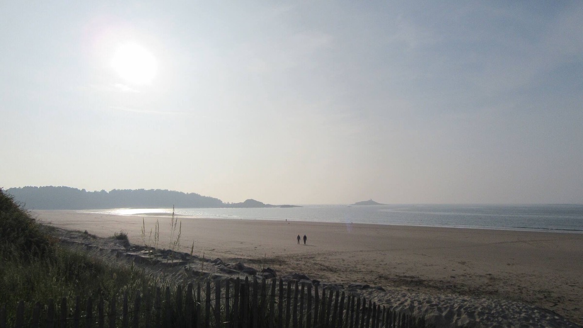 Sables-d'Or-les-Pins Apartment | Seafront duplex in Les Sables d'OR