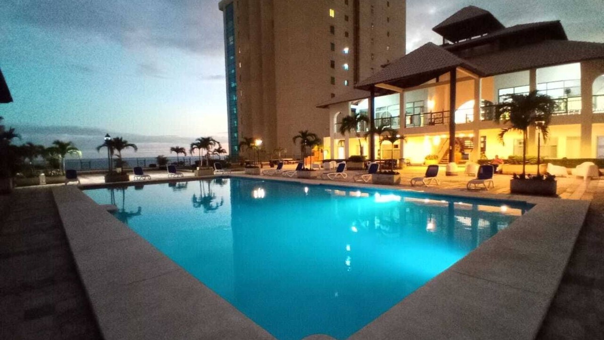 San Geronimo Apartment | Seafront Serenity: Stunning High-Floor Property with Modern Elegance