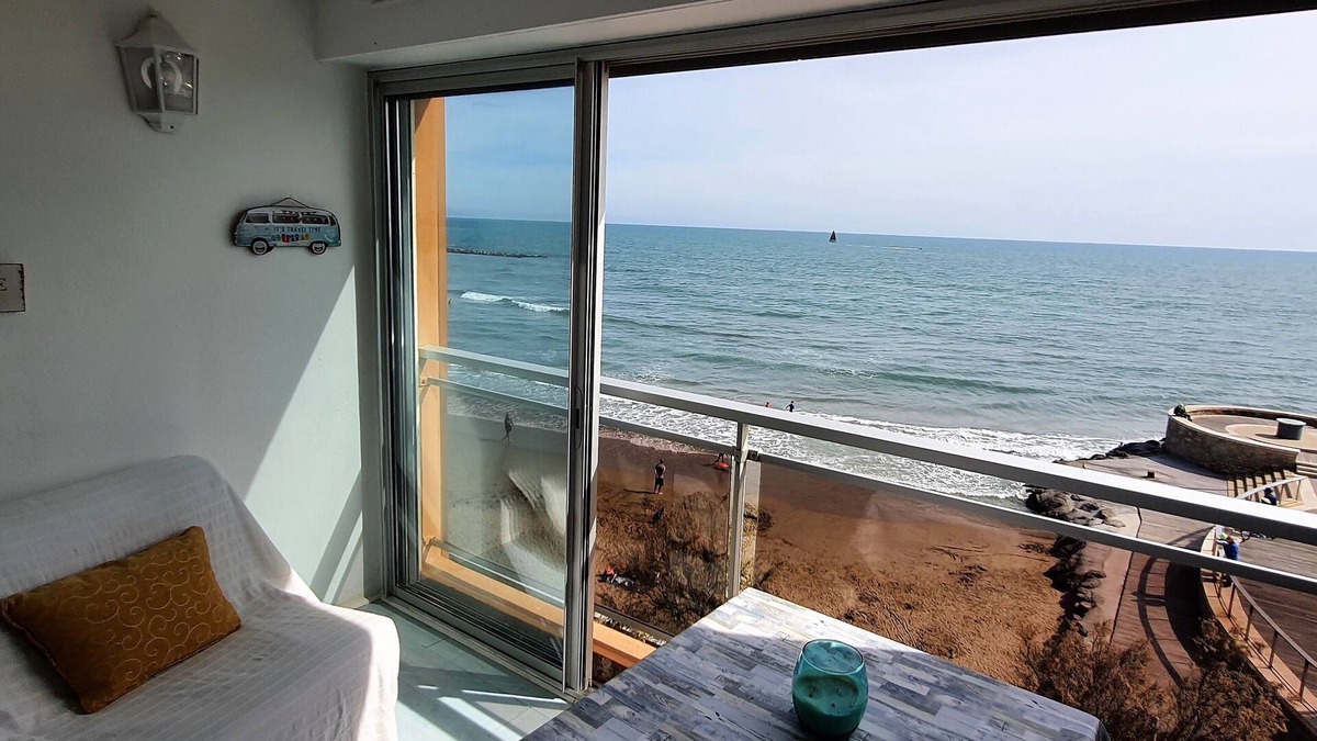 Le Grau-dʼAgde Apartment | Seafront studio in Grau d'Agde, breathtaking view