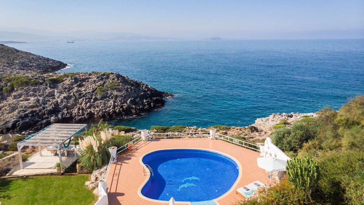 Stavros Villa | Seafront Villa Shore, Sea & Sun Villas
