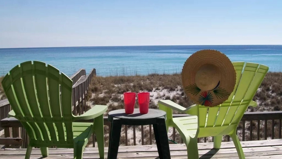 Navarre Beach House | Seagull-Gulf Front Home with Private Beach Crossover