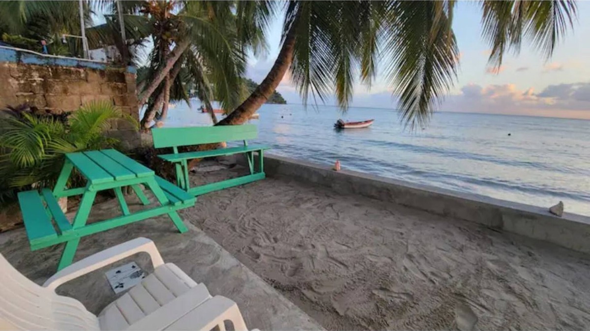 Laborie Apartment | Seagull Suite G - Beach Front Living