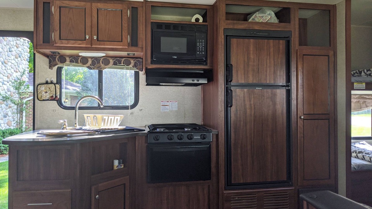 Crystal House | Seahorse Cottage Camper