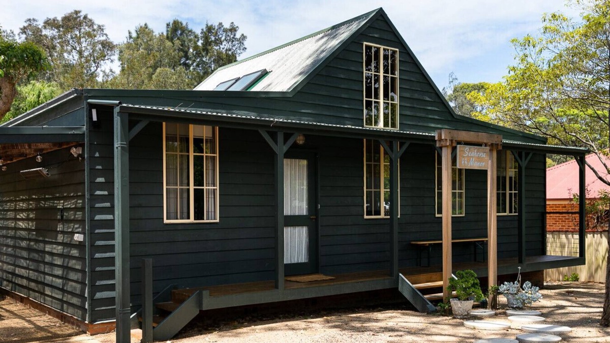 Huskisson Cabin | Seahorse Manor - Huskisson