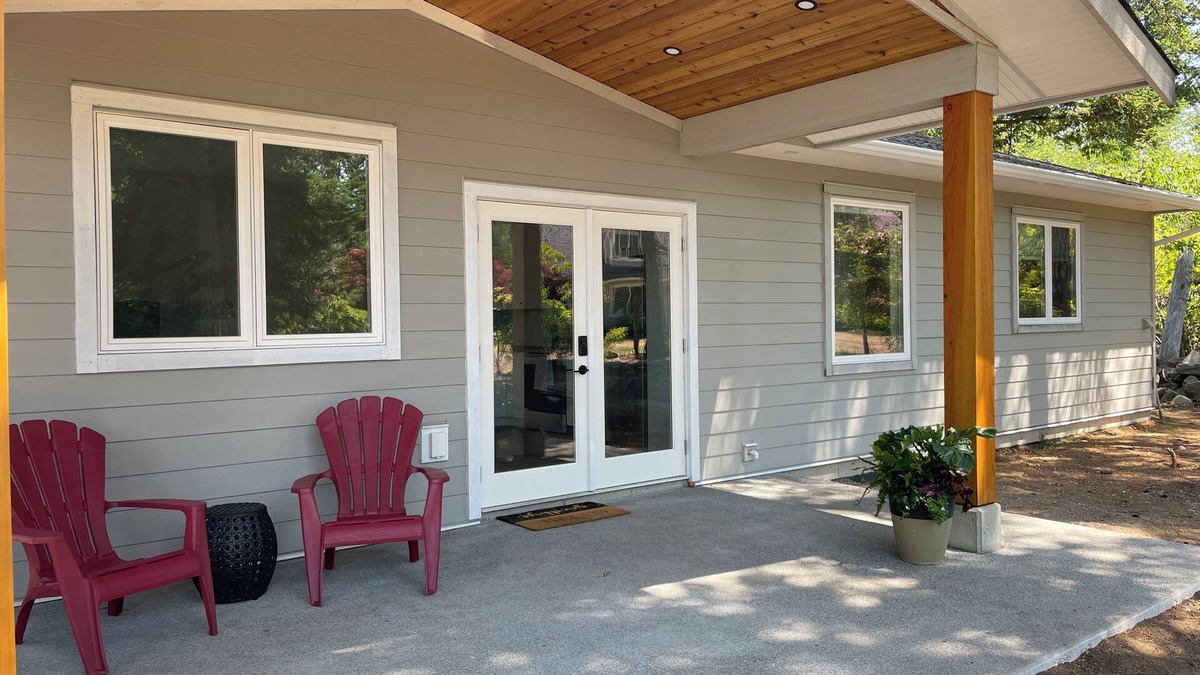Courtenay Cottage | Seal Bay Guest Cottage