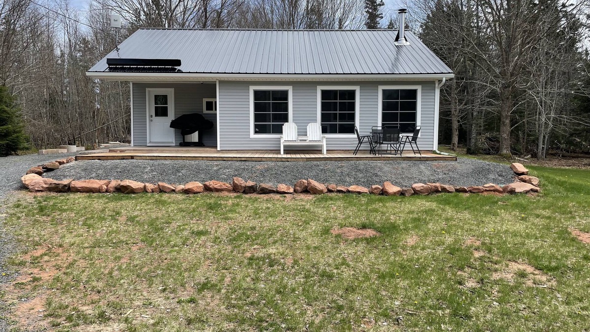 Naufrage Cottage | Seal River Oasis with Beach Access