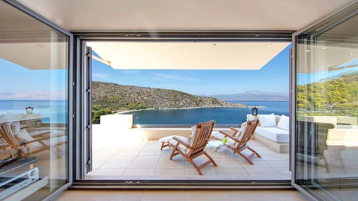 Katakali Villa | Sealicious Crystal Retreat - The Ultimate Getaway