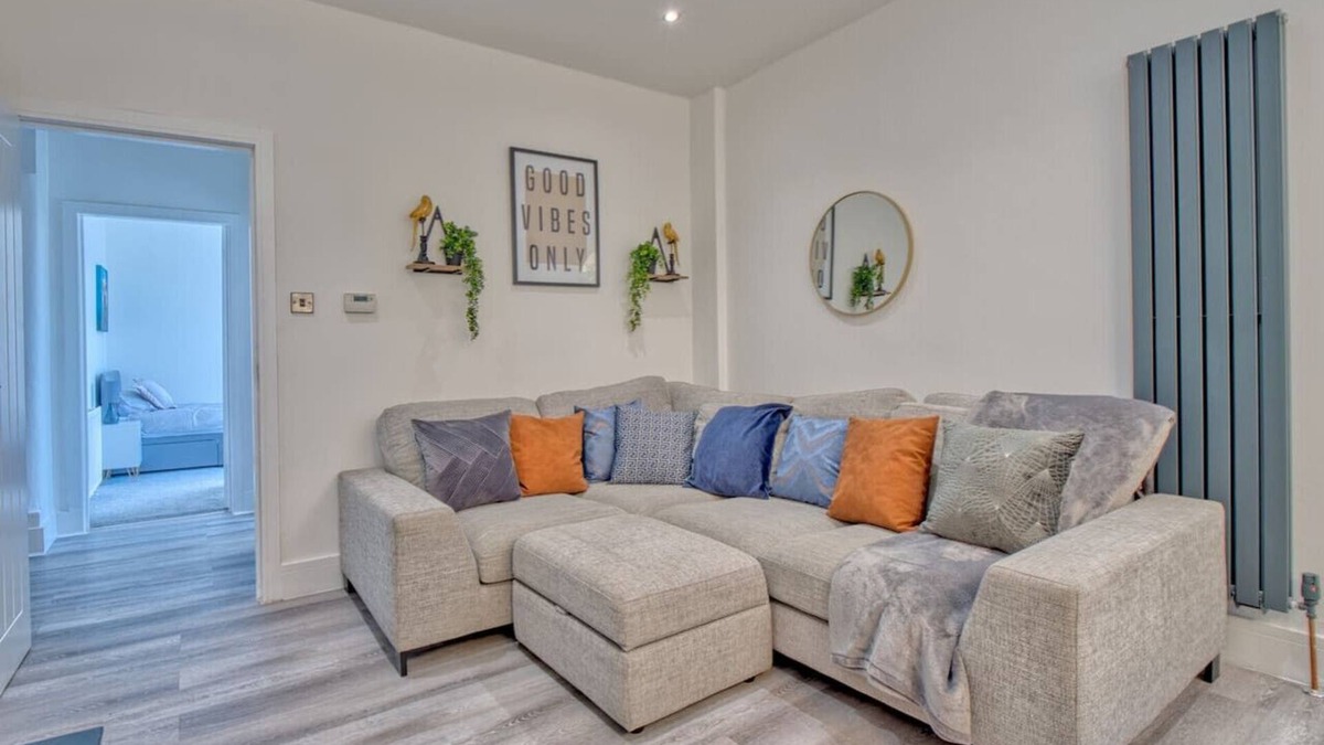 West Kilbride House | Seamill Cottage - 3 bed newly refurbished bungalow in West Kilbride