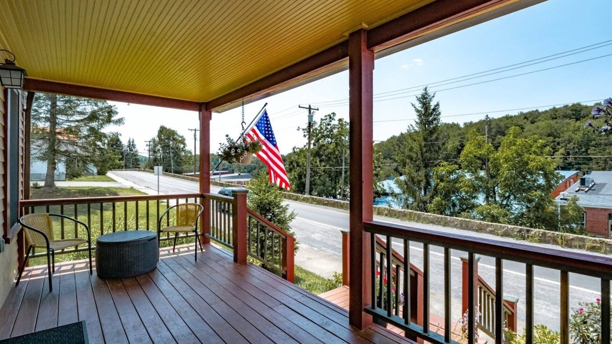 Thomas House | Sears Roebuck House - 248 Spruce Street, Thomas