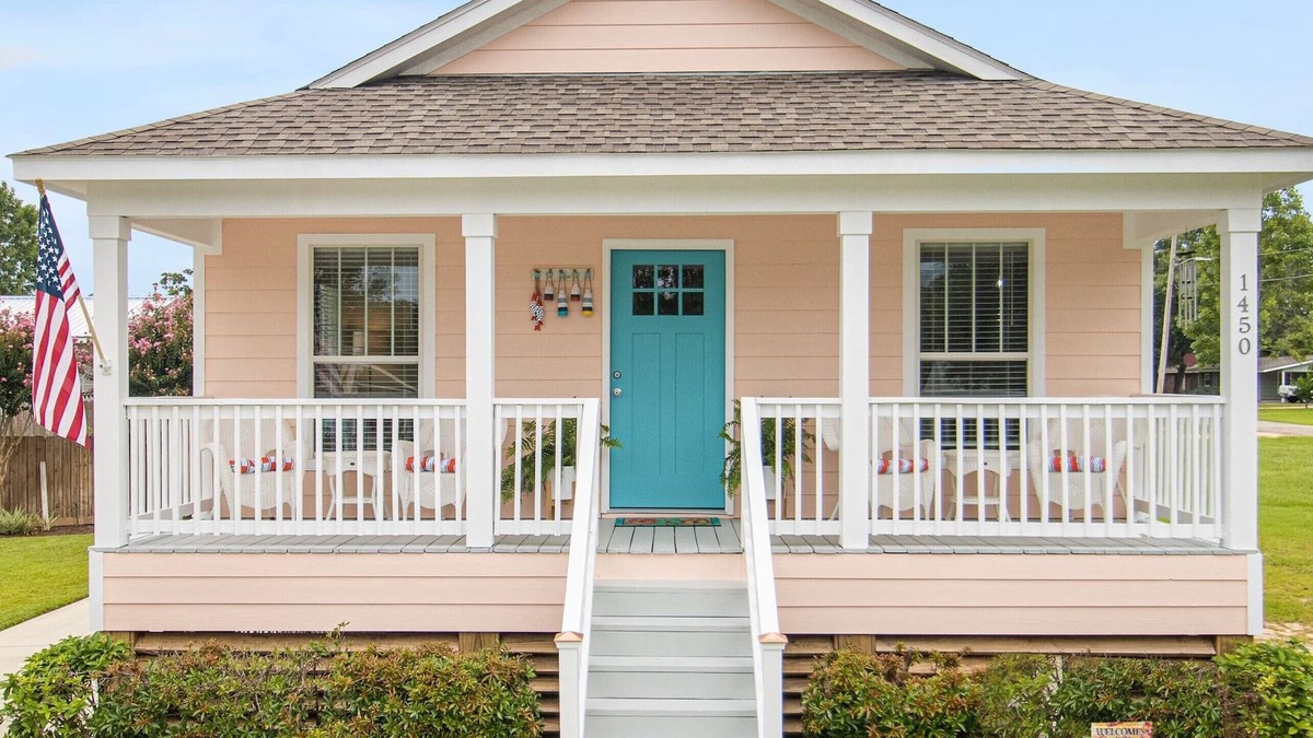 Gulfport Cottage | Seas the Day Cottage