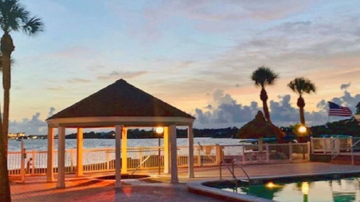 Bayview Condo | "Seas the Day" with your Private Beach