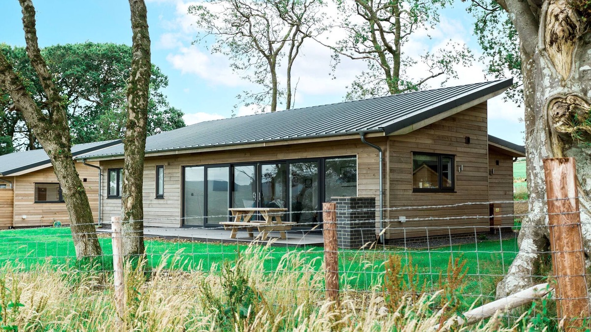 Gatehouse-of-Fleet Cottage | Seascape - a lodge that sleeps 4 guests in 2 bedrooms