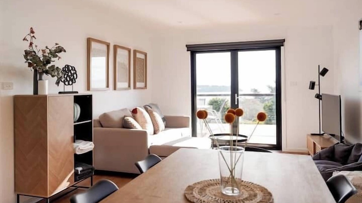 Alonnah House | Seascape on Bruny Island