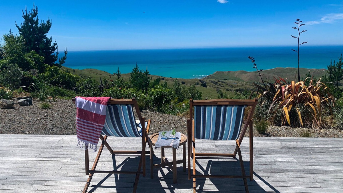 Porangahau Cottage | SEASCAPE - The Perfect Hideawayn* A Rural Escape with Ocean Views *