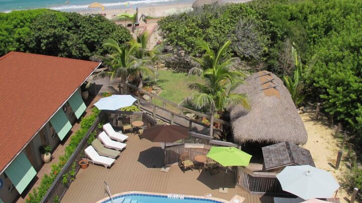 Melbourne Beach Condo | Seashell Suites Resort-Oceanfront Casual luxury and privacy.