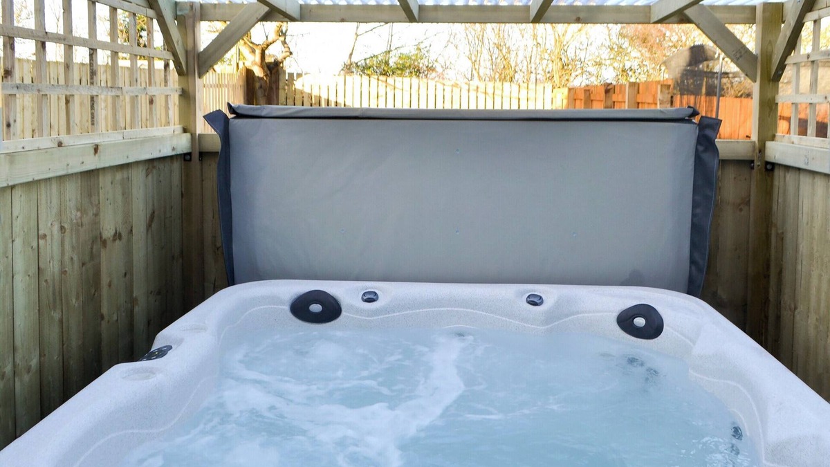 Woodhorn Cottage | Seashells by the Sea