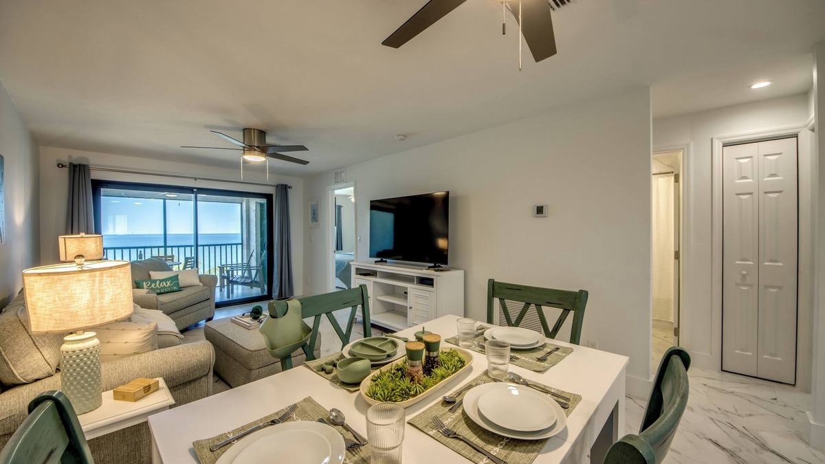 Mid Island Condo | Seaside 509 - Beautiful Beach Front Condo