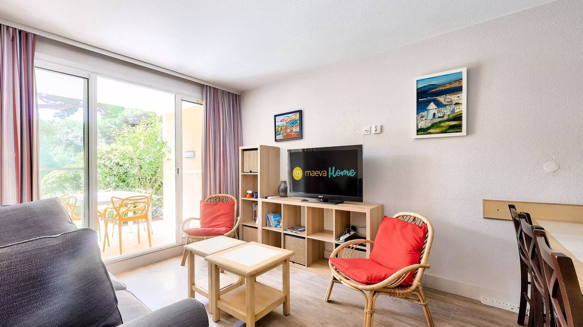 Giens Apartment | Seaside apartment 2 rooms + corner cabin 6 people - Prestige