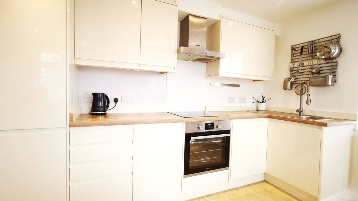 East Wittering Apartment | Seaside Apartment in the Heart of East Wittering Village
