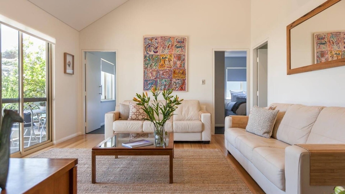 Gnarabup Apartment | Seaside Apartment - Tranquil and Elegant Apartment Close to Beaches