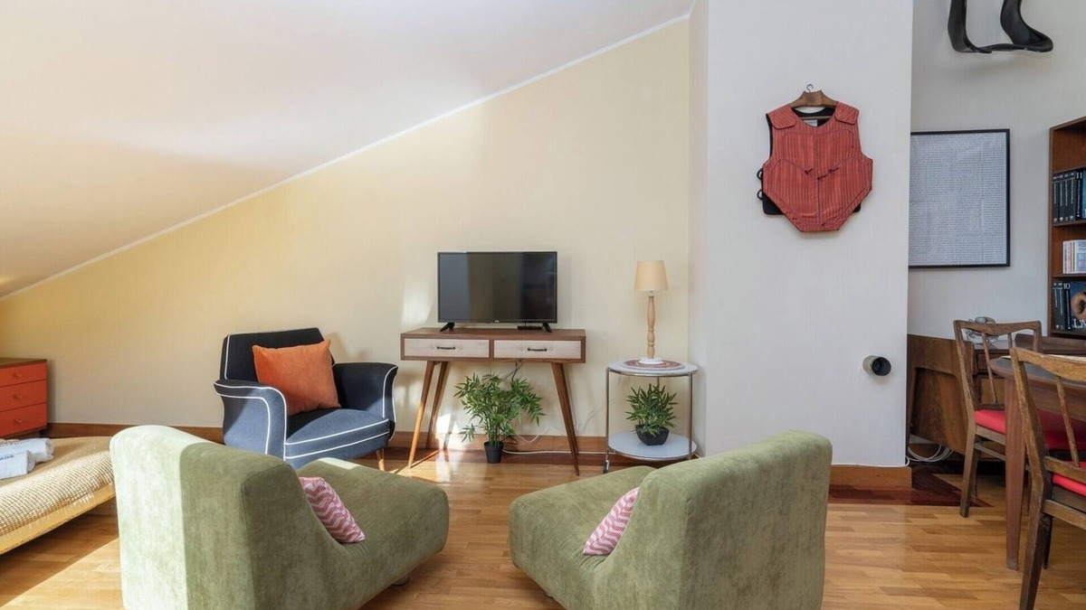 Gulpilhares Apartment | Seaside Beach Flat by Host Wise
