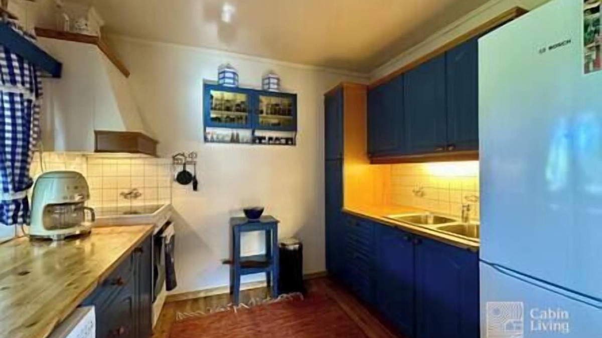 Gressvik House | Seaside cabin in Fredrikstad with private jetty, BBQ & sea view