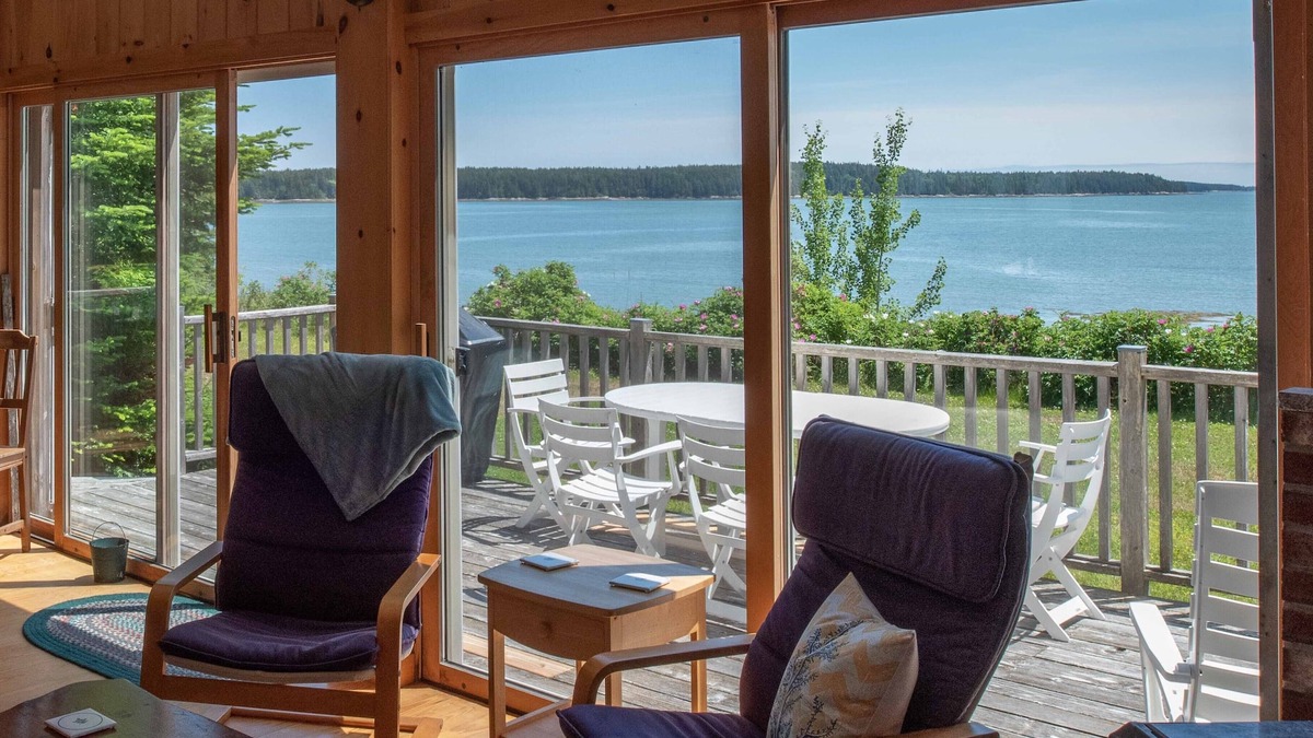 Milbridge Cottage | ♥ Seaside cottage on pristine sand beach!