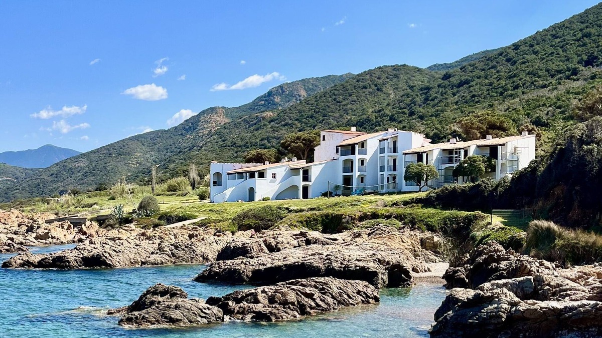 Calcatoggio Apartment | Seaside duplex for 6 people