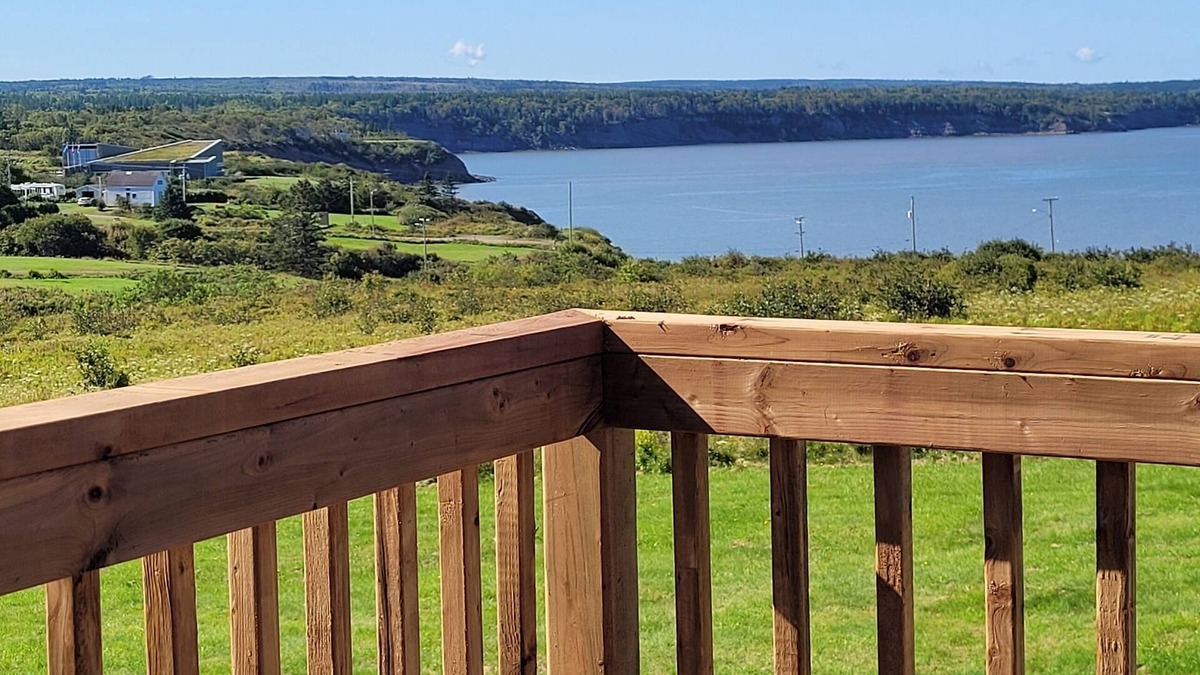 Joggins Cottage | Seaside Escape with a million dollar ocean view. Pet friendly. Sleeps 4.