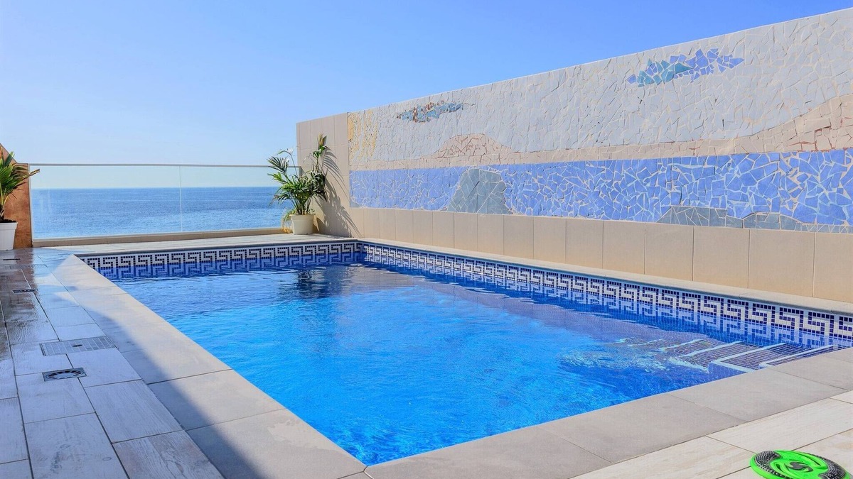 Los Gavilanes House | SEASIDE HOUSE WITH PRIVATE POOL