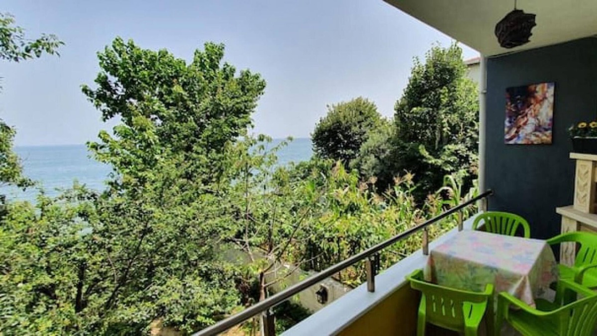 Suleymanpasa Villa | Seaside House with Splendid View in Tekirdag