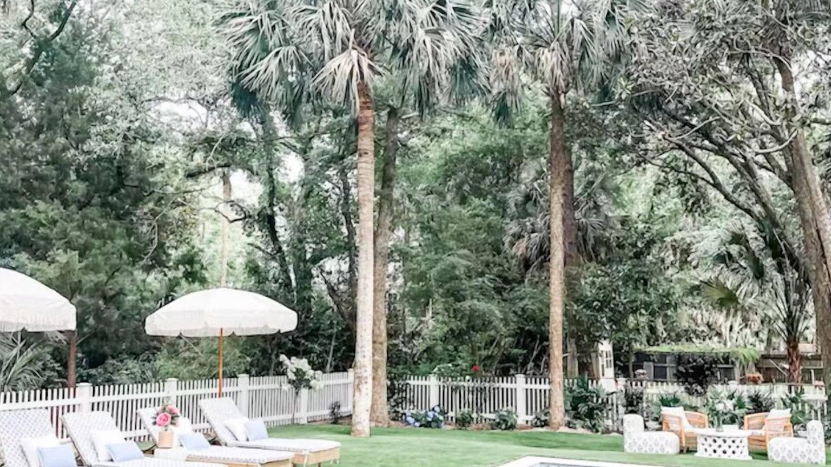 Isle of Palms House | Seaside Luxury - 5BR Haven w/Heated Pool, Hot Tub + Walk to Shore