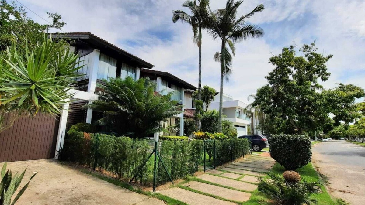 Jurere Internacional Villa | Seaside Mansion in the heart of Jurerê Internacional - Av. dos Búzios
