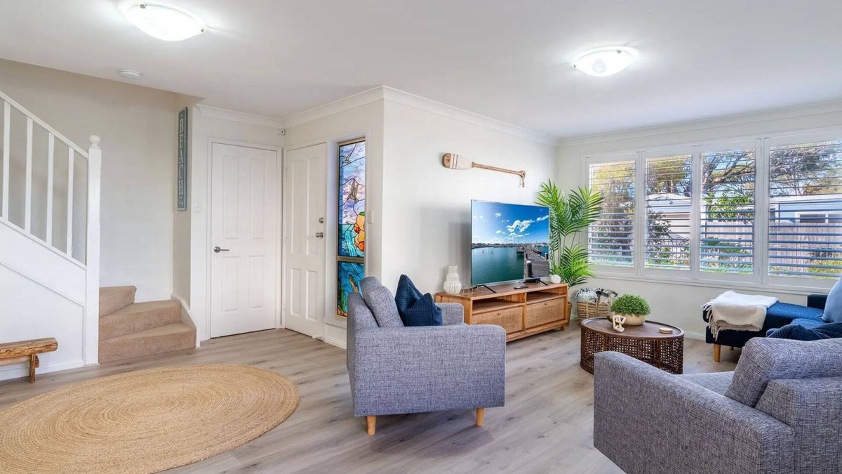 Shellharbour House | Seaside Retreat - Escape on Addison