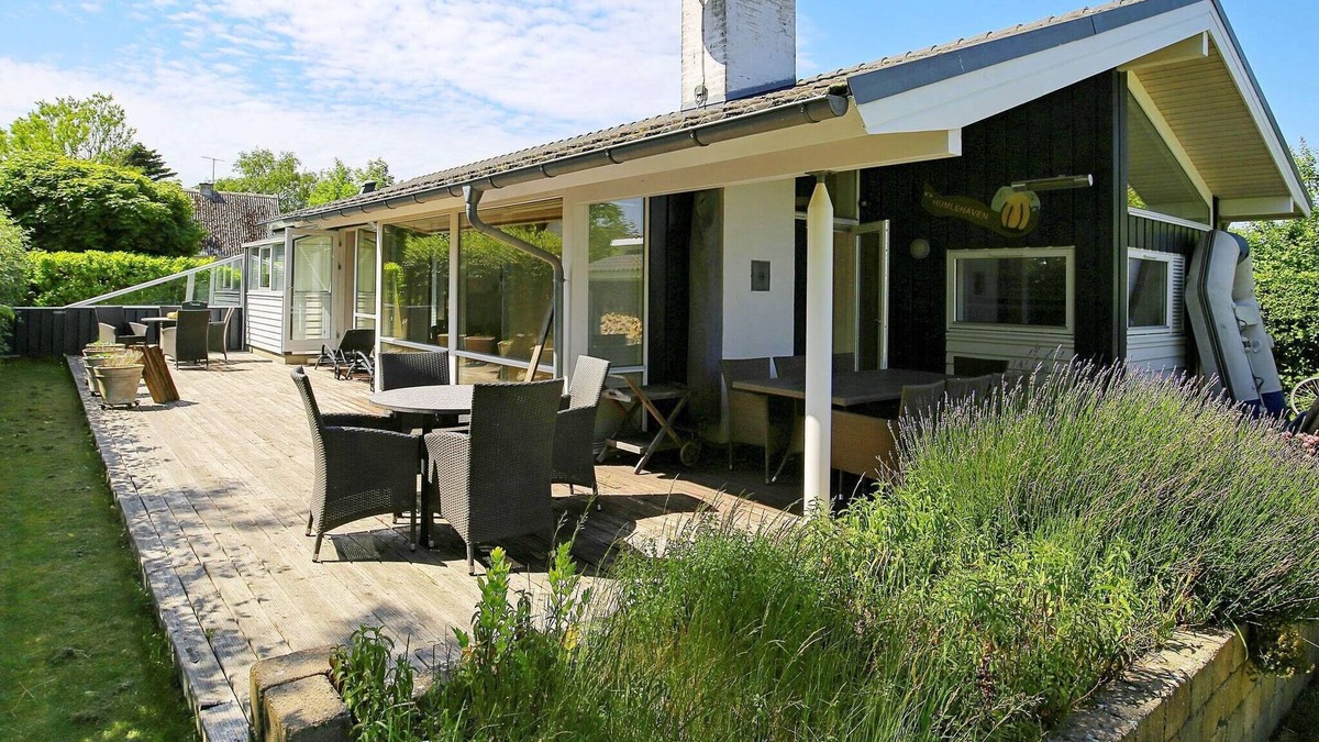 Havnsø House | Seaside Retreat in Havnso-By Traum