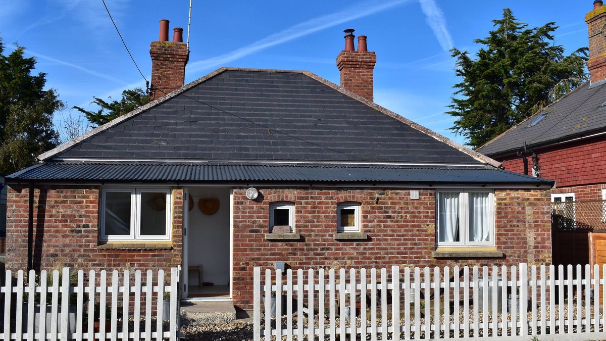 Rye Harbour House | Seaside Retreat only minutes from Rye Harbour nature reserve