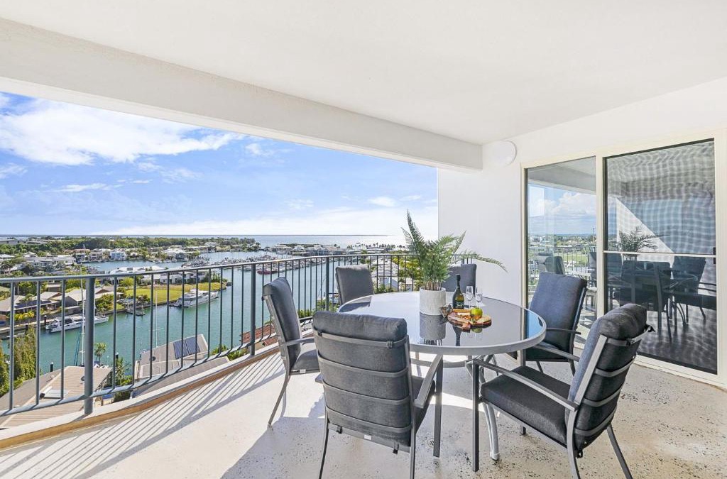 Cullen Bay Apartment | Seaside Serenity Tranquil Retreat in Scenic Cullen Bay