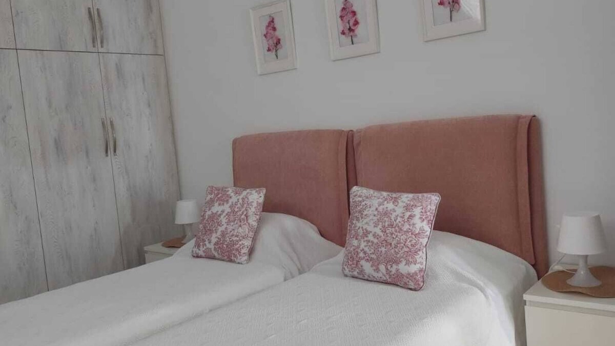 Lukove Condo | Seaside Soul-Sunset Comfort Home