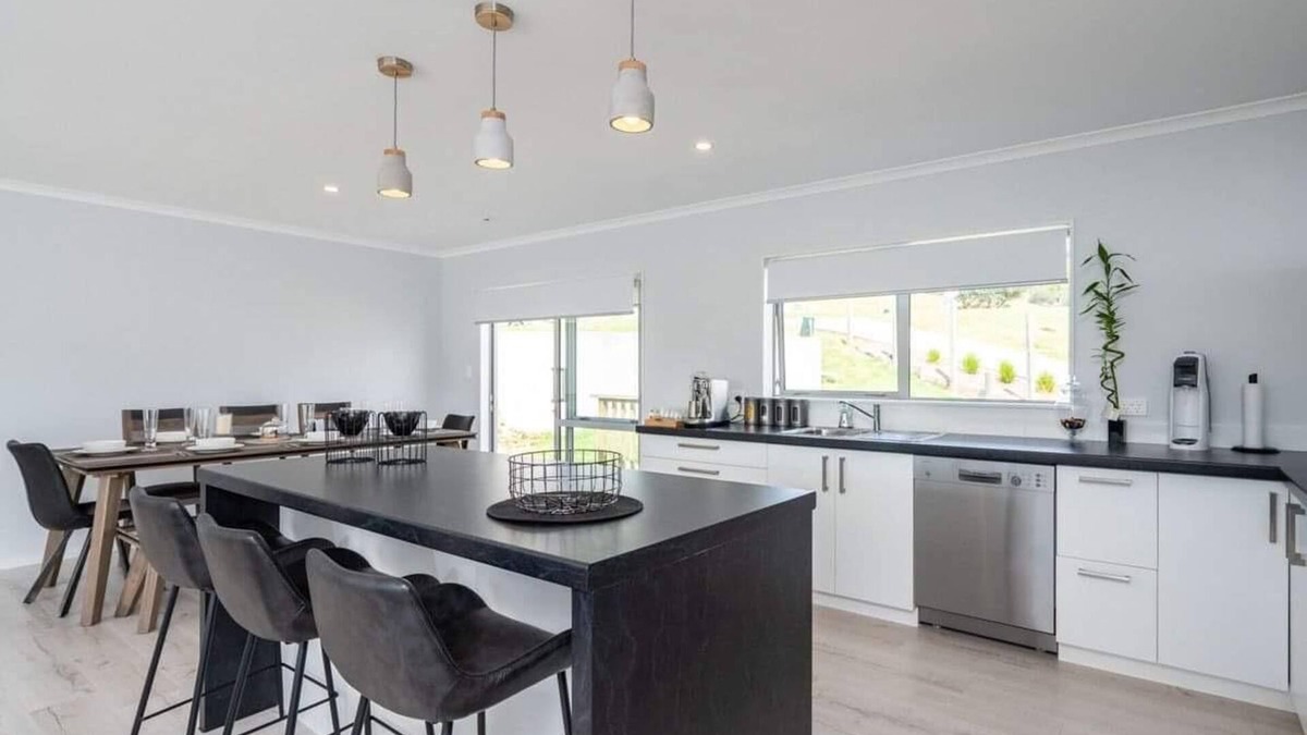 Mangawhai Heads House | Seaside Style – Mangawhai Holiday Home