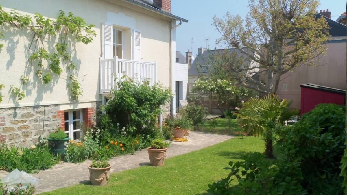 Dinard House | Seaside Villa