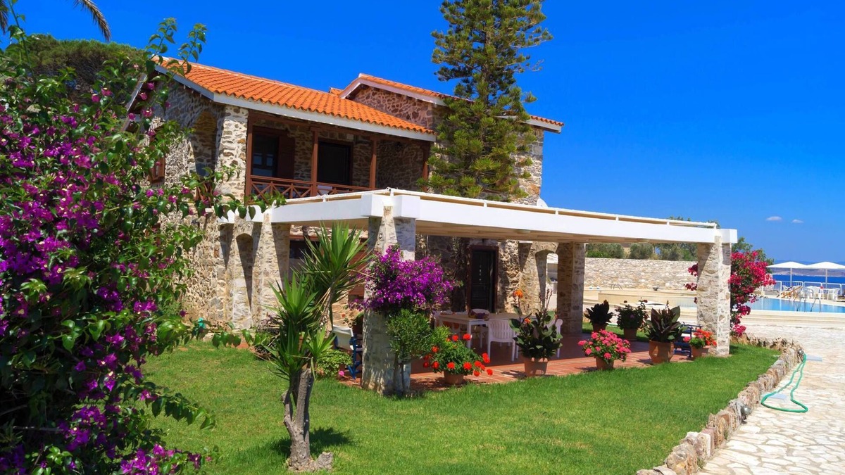 Kato Sounion Villa | Seaside villa with private swimming pool and fabulous view to the Aegean sea
