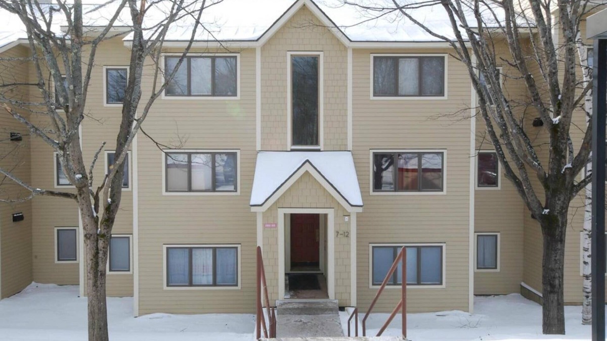 Stratton Mountain Condo | Season Available - Ski Stratton Mountain - walk & shuttle to slopes!’