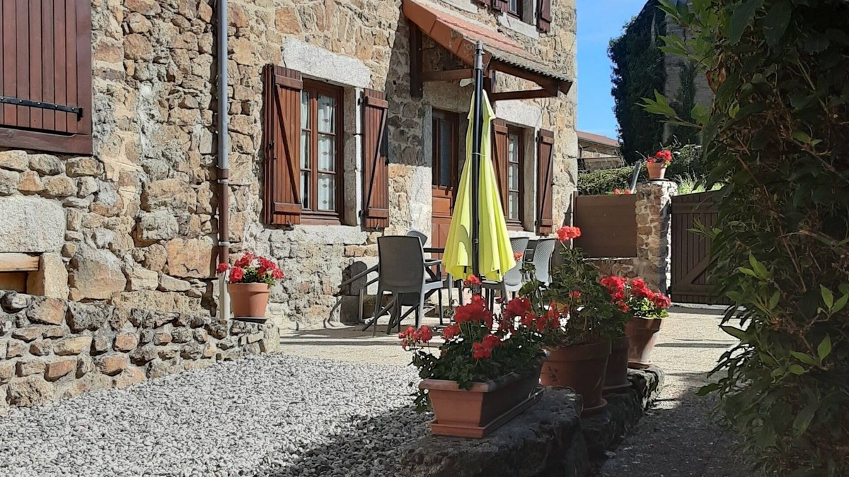 Marat House | Seasonal rental in small quiet hamlet