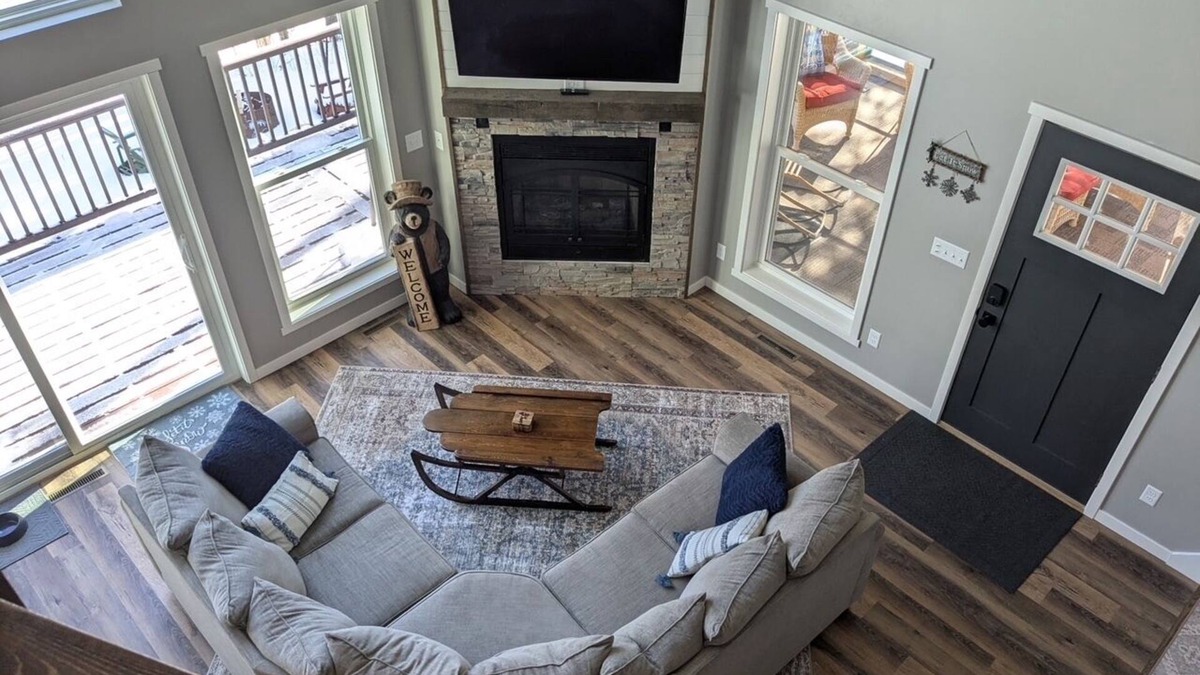 Tomahawk Cabin | Seasons By The Creek