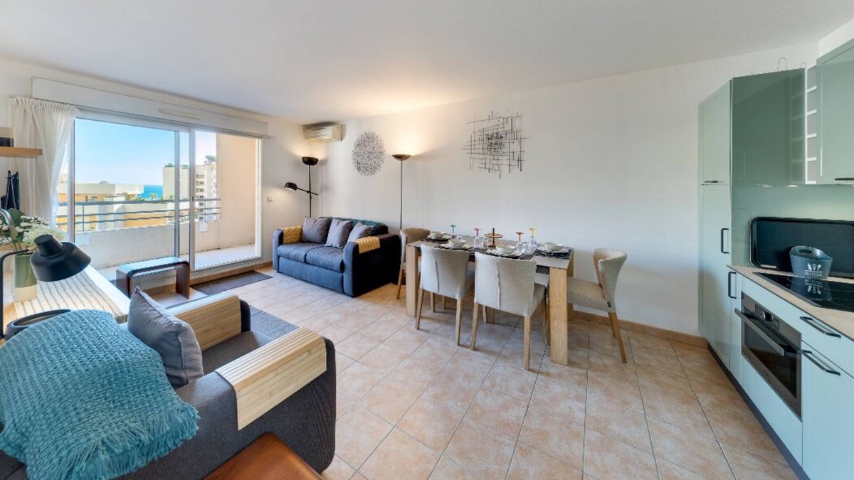 French Riviera Apartment | Seaspray 2 bed, Monaco view, beach apartment, parking optional