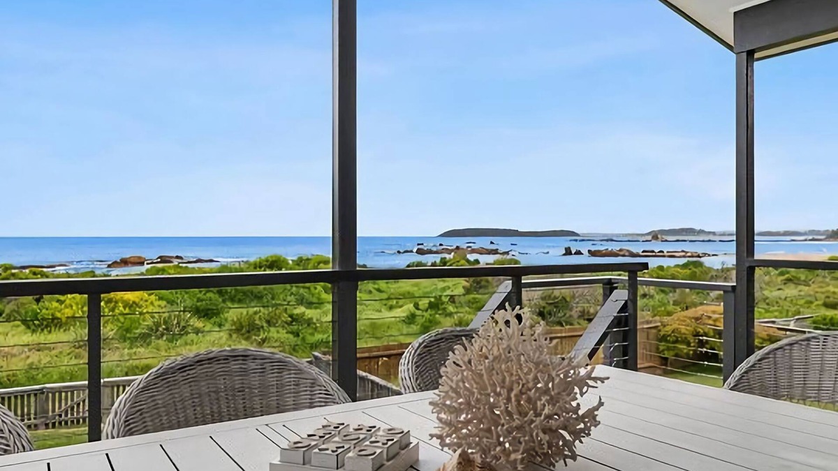 Tomakin House | Seaspray Daze - Tomakin Beach